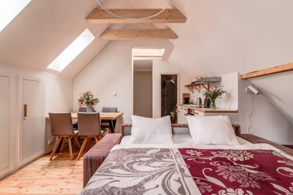 Ski, Hike & Bike Apartman Rokytnice Nad Jizerou Luaran gambar